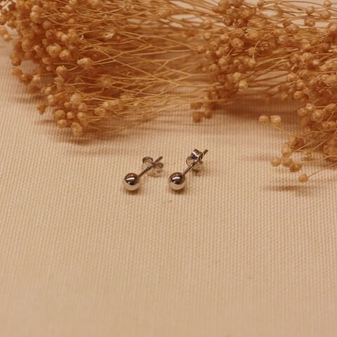 3 Mm Beyaz Altın Parlak Top Vidalı Küpe