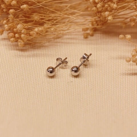 3 Mm Beyaz Altın Parlak Top Vidalı Küpe