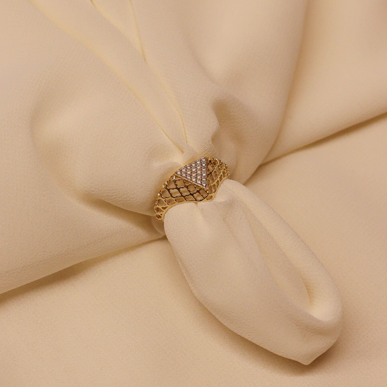 Üçgen Örme Modern Yüzük