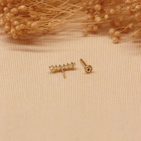 6 Taşlı Tragus Piercing