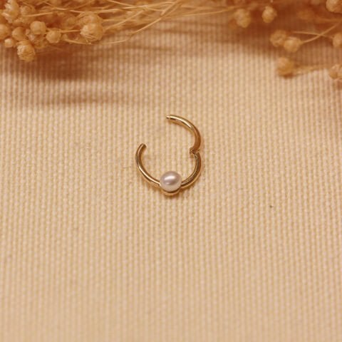İnci Helix Piercing