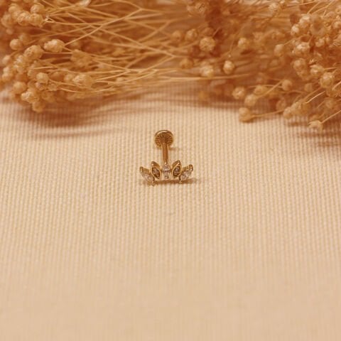 Üç Markiz Taşlı Tragus Piercing