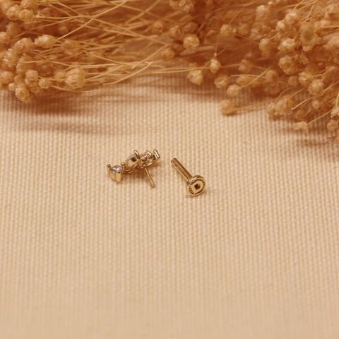 Üç Markiz Taşlı Tragus Piercing