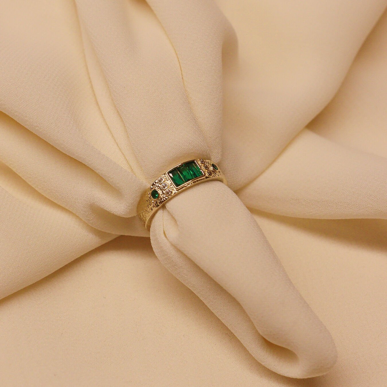 Assos Green Modern Yüzük