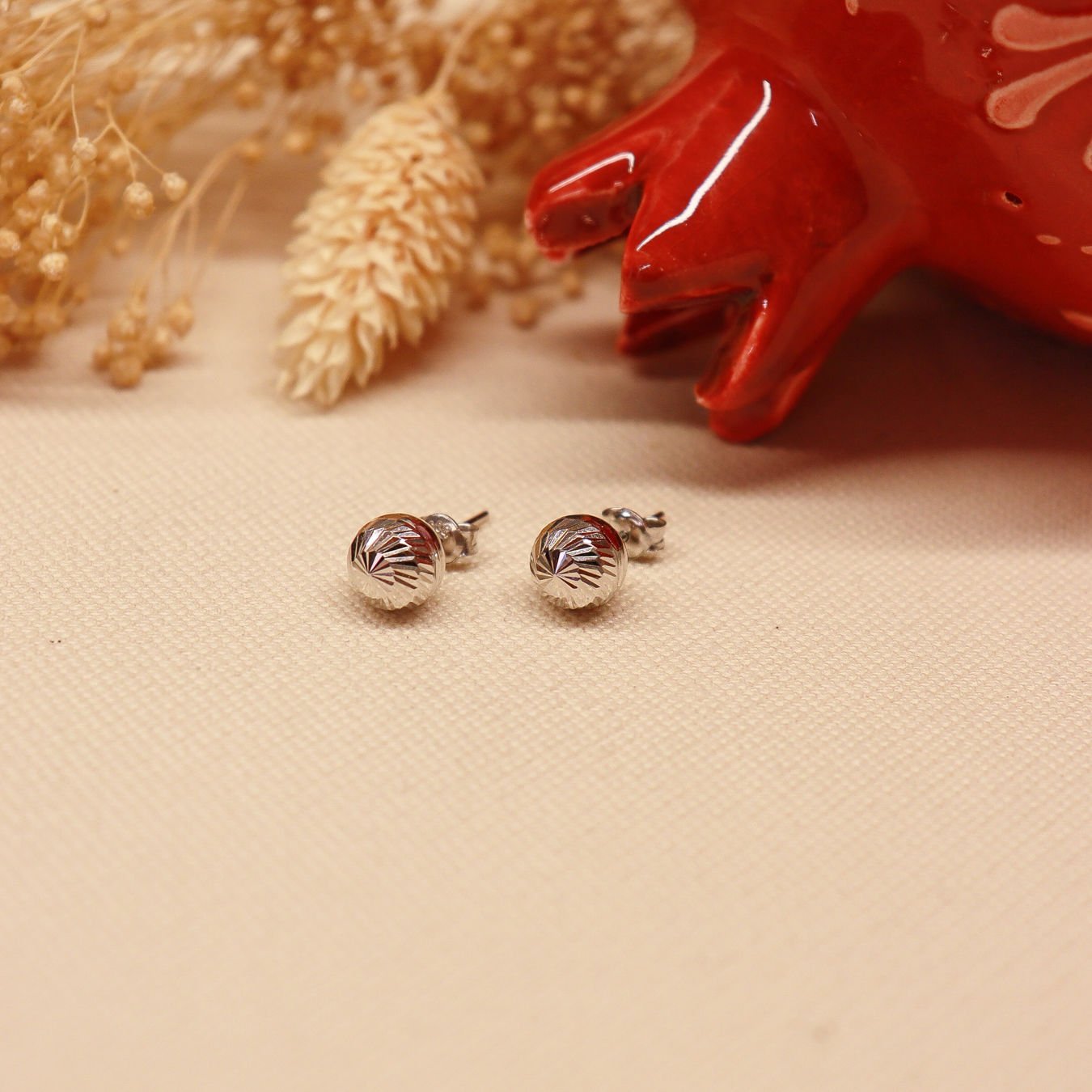 8 mm Dorika Vidalı Küpe