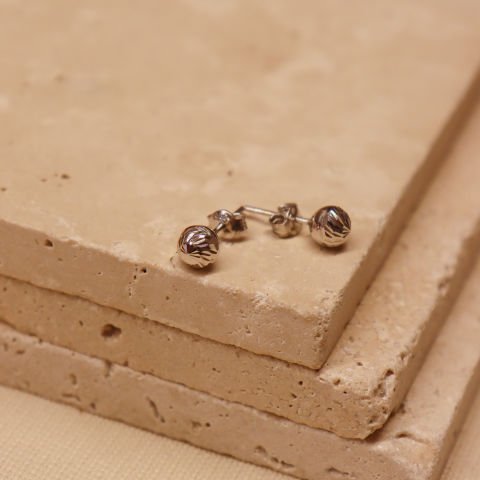 6 mm Dorika Vidalı Küpe