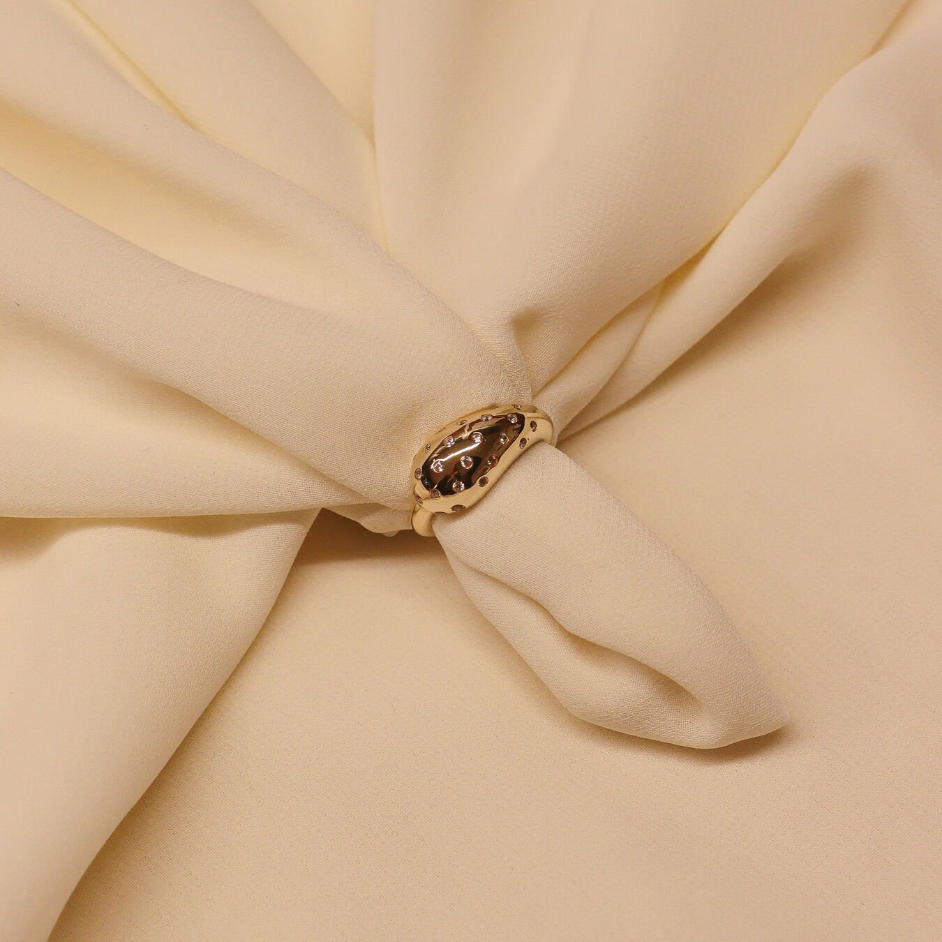 Kalkan Modern Yüzük