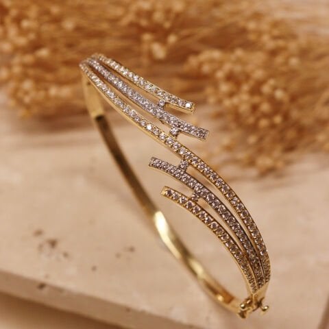 Twist Modern Kelepçe