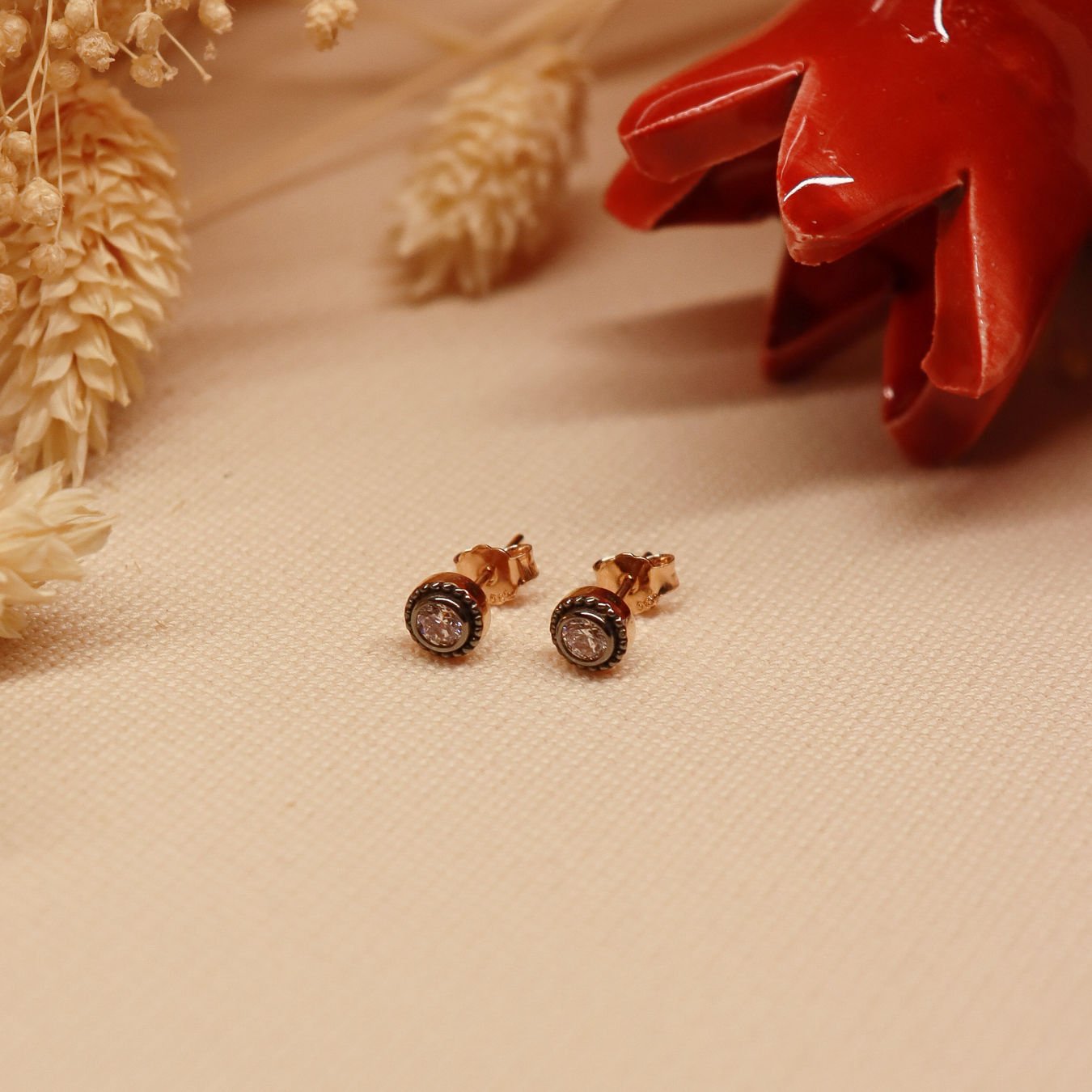 Elegance Sıvama Rose Tektaş L Vidalı Küpe