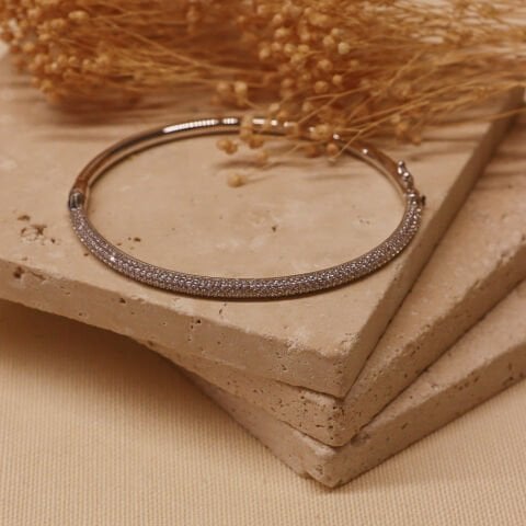 4 Mm Taşlı Modern Kelepçe