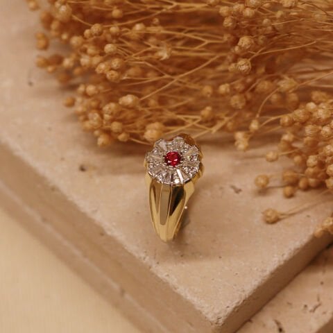 Yakut Taşlı Şövalye Modern Yüzük