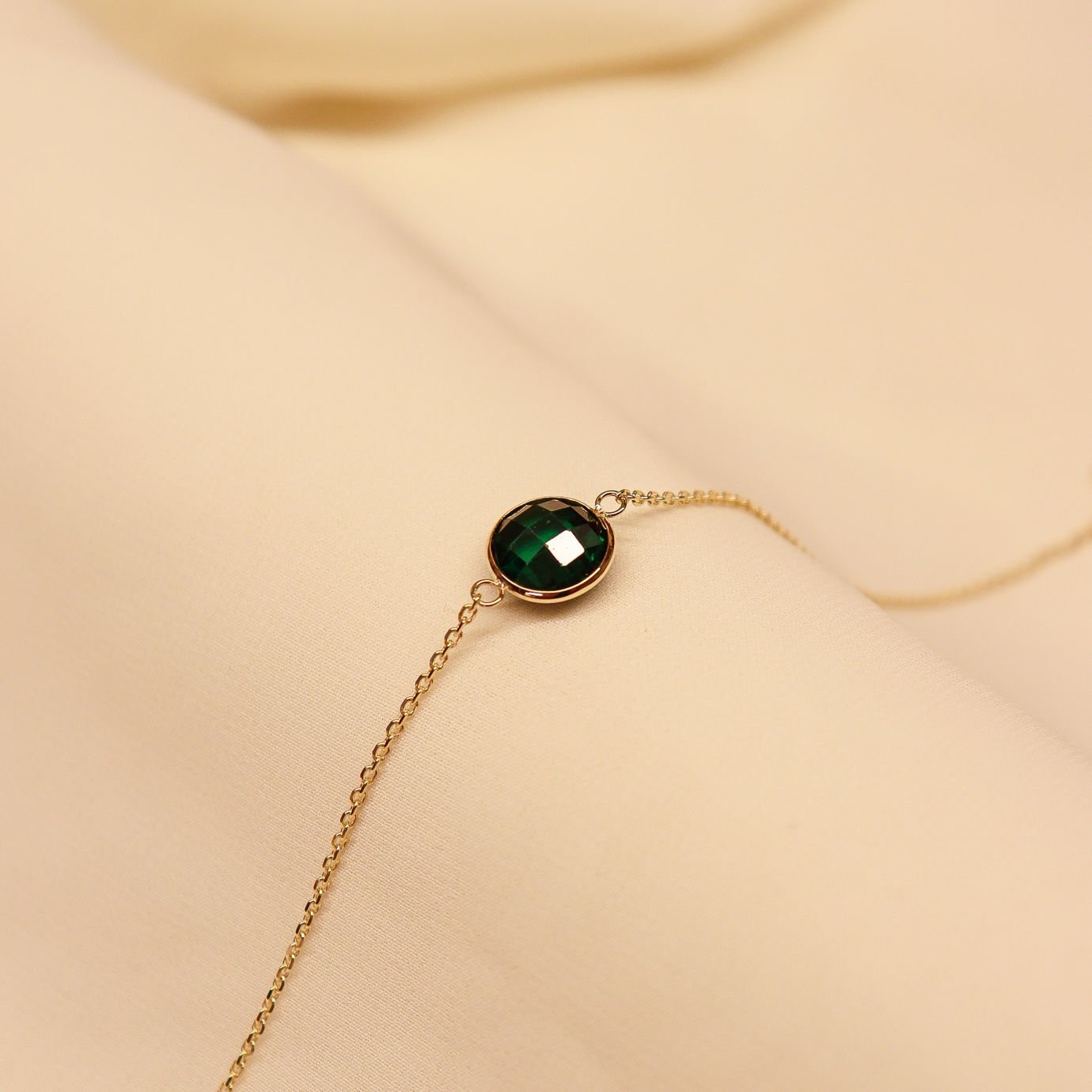 Zümrüt Sıvama Taşlı Modern Bileklik